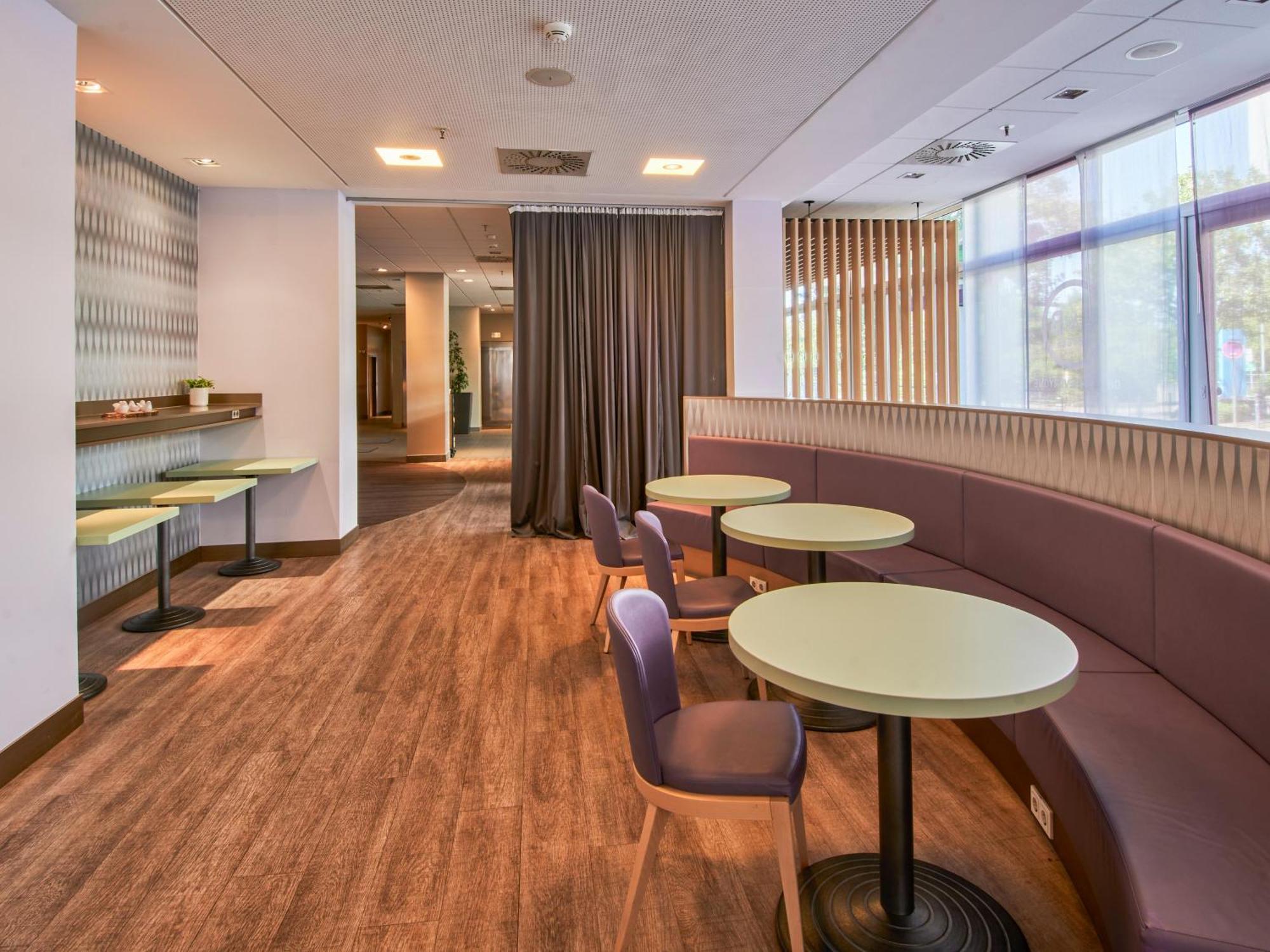 B&B Hotel Offenbach-Kaiserlei Екстериор снимка